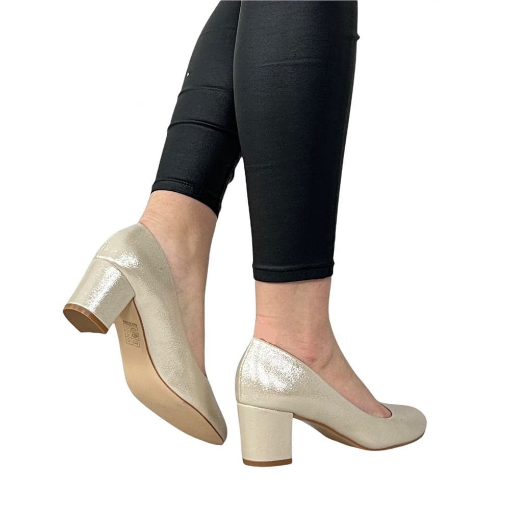 Pantofi Cu Toc Gaby Bej - BristoGool